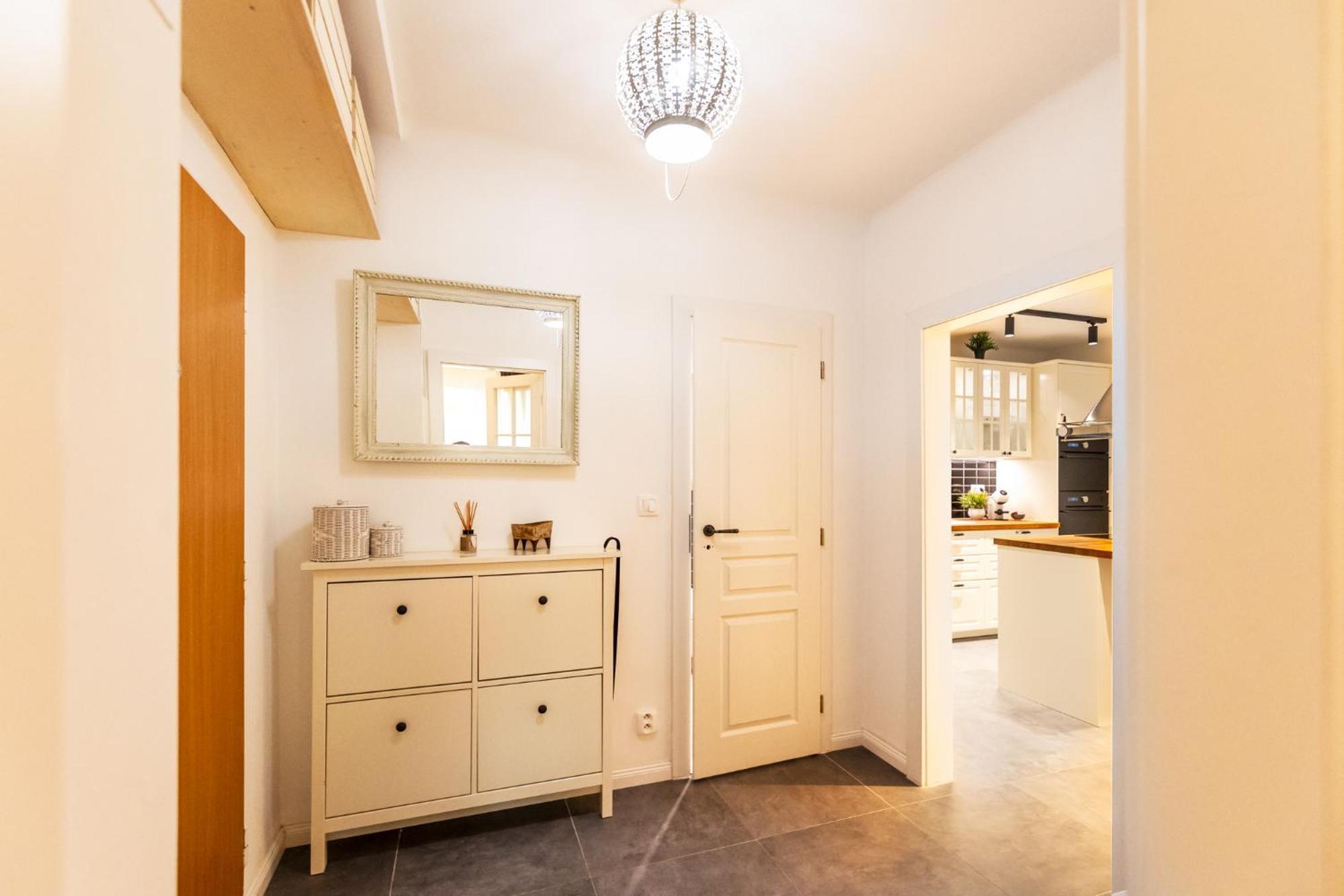 Quiet Apartment In New City Center, Nivy Pressburg Exterior foto